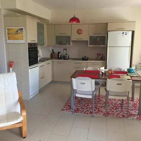Duplex With Private Beach In Bodrum 公寓